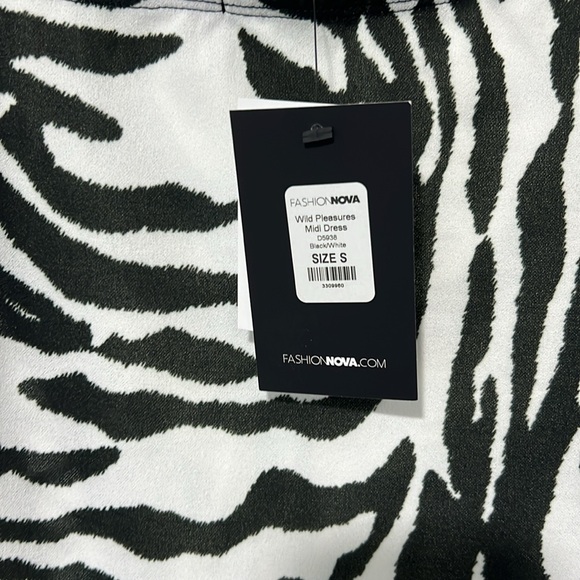 Dress - Picture 8 of 9